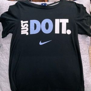 Short sleeve Nike Tee